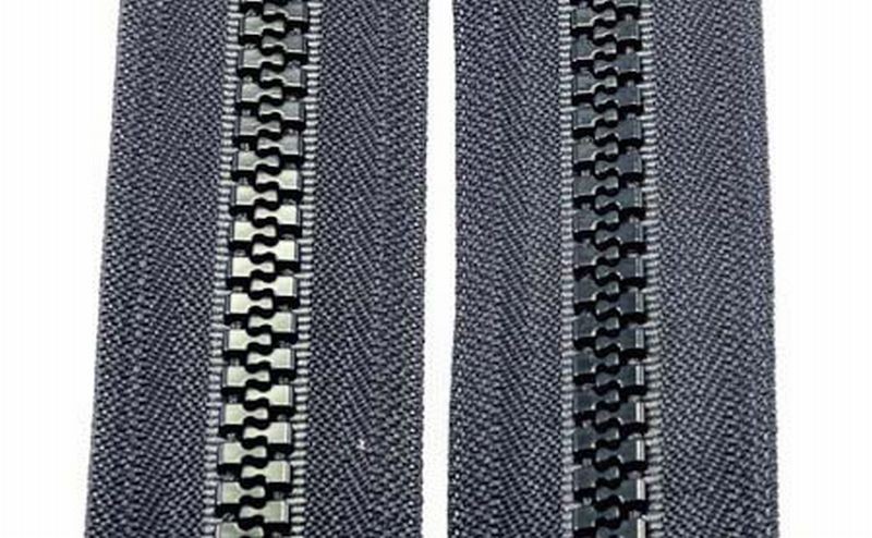 YKK® Zipper #8  Black 18 In - Zippers